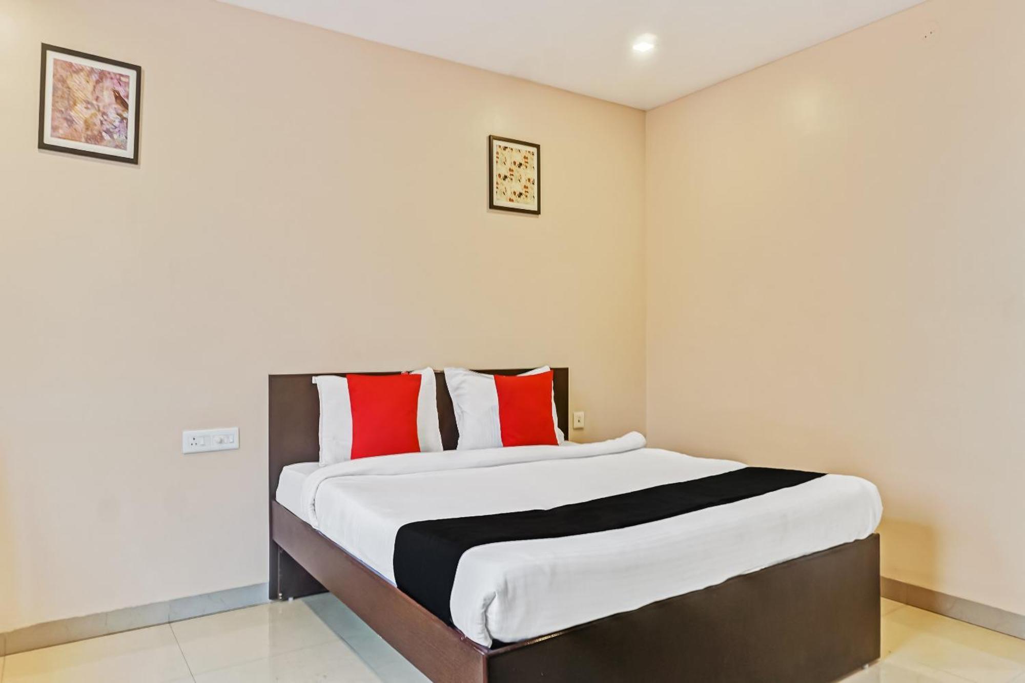 O Log Plaza Near Eon It Park Hotel 4*